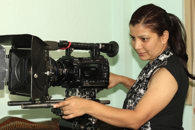 दीपाः इन्स्ट्रक्टर टू डिरेक्टर 